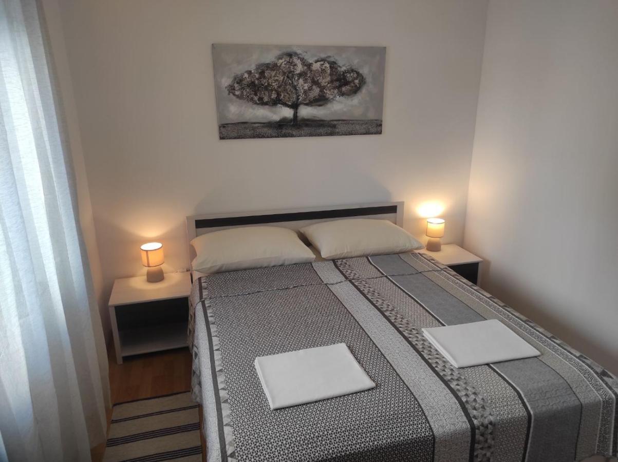 Apartmani Vesna 크르크 외부 사진